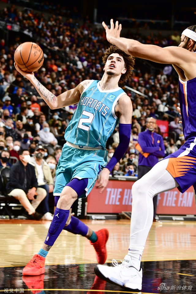 在进攻端更 在进攻端更